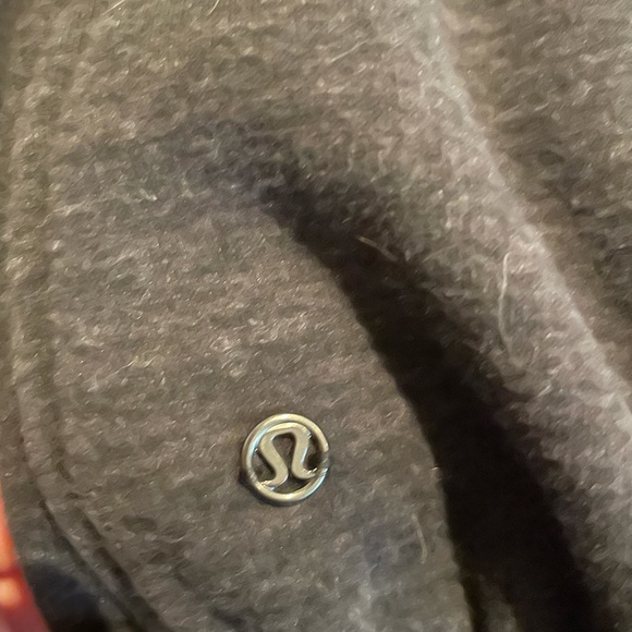 Lululemon fleece zip up crop size 8 - Picture 3 of 4